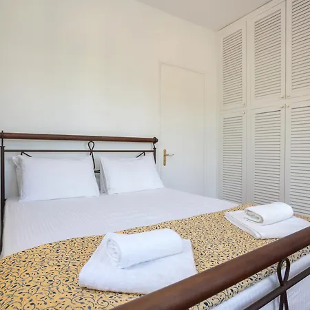 Alkis - Spacious Pool Retreat Villa