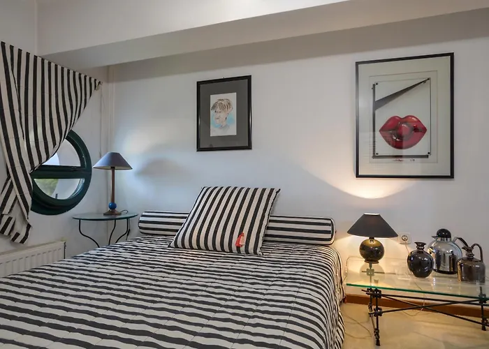 Alkis - Spacious Pool Retreat Vanato