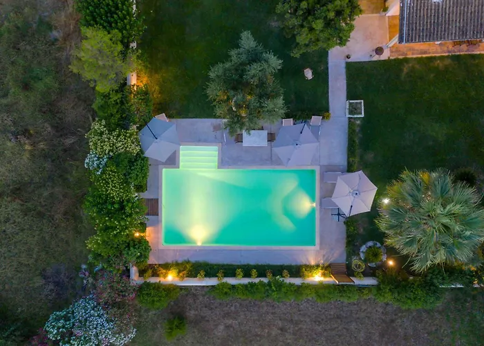 别墅 Alkis - Spacious Pool Retreat *