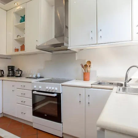 Villa Alkis - Spacious Pool Retreat * Vanato