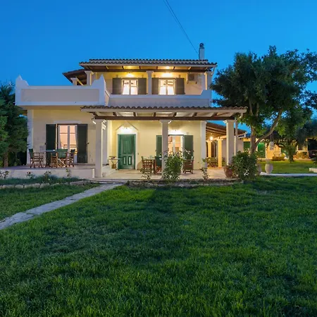 Villa Alkis - Spacious Pool Retreat Vanato